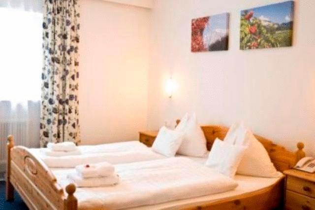 Hotel Hoch Tirol Fieberbrunn Room photo
